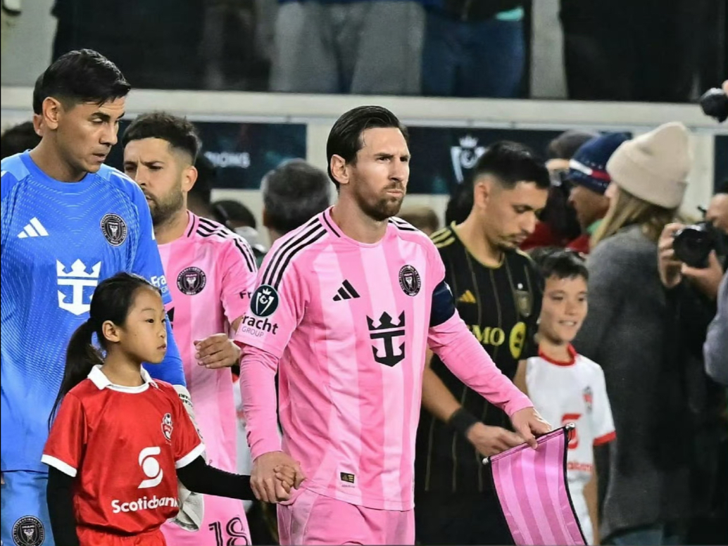 VAR判罚再引争议，梅西对阵曼城裁判判点引发巨大争议的简单介绍