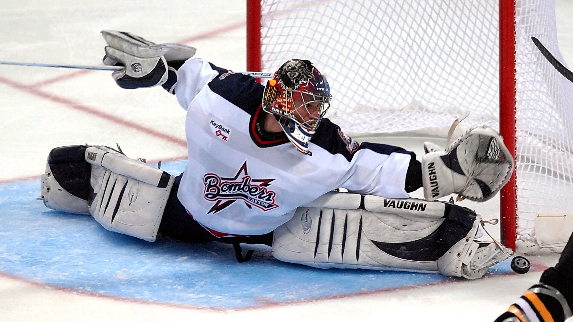 德布劳内迎来十二赛季高光表现，快船球迷沸腾！